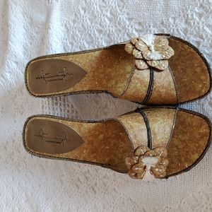 Soft style hush puppies slipon shoes